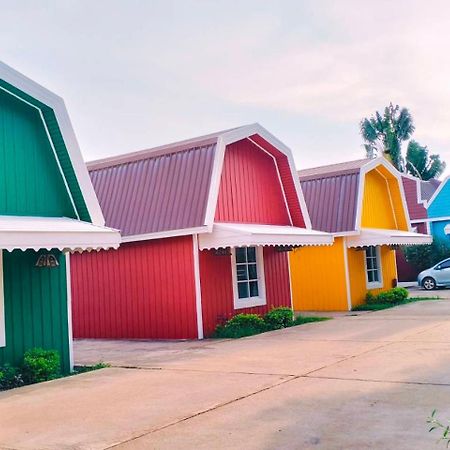 Color Ville Hotel Sha Certified Sakon Nakhon Exterior photo