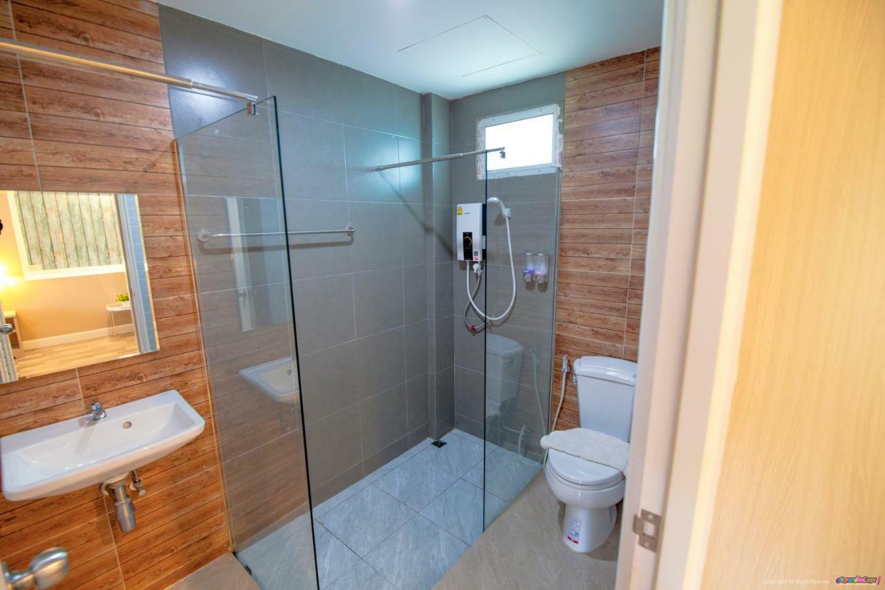 Color Ville Hotel Sha Certified Sakon Nakhon Exterior photo