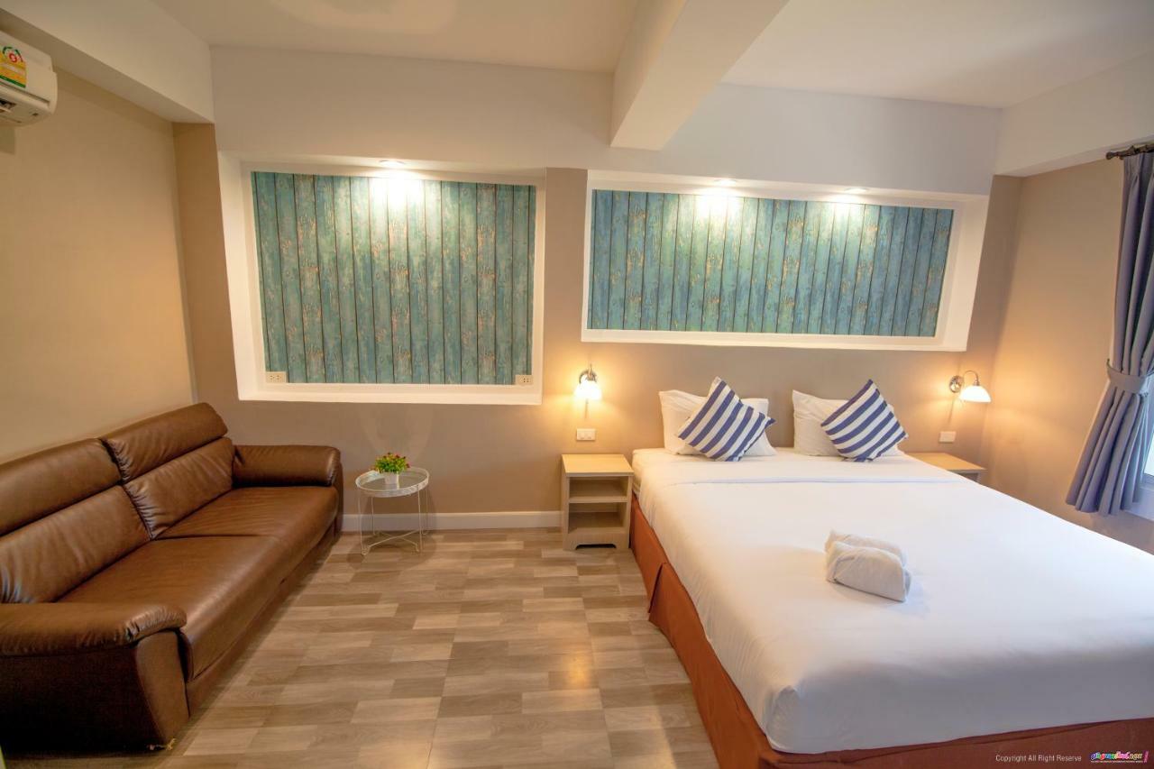Color Ville Hotel Sha Certified Sakon Nakhon Exterior photo